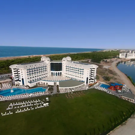 Курортный комплекс Water &